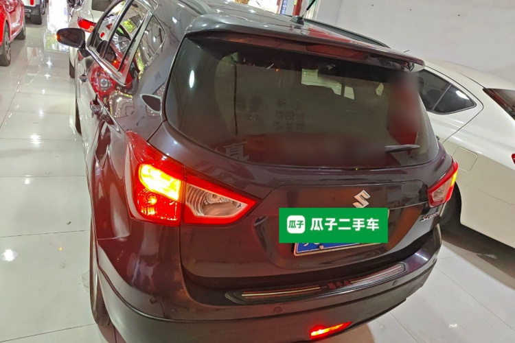 Suzuki S-Cross 2016 immagine di auto #6