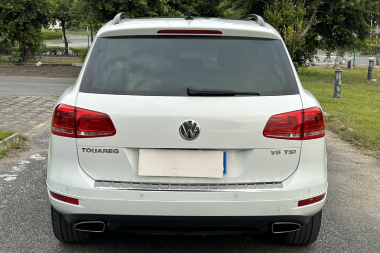 Volkswagen Touareg 2015 car image #6