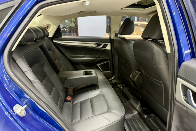 GEELY Emgrand GL 2017 car image #6