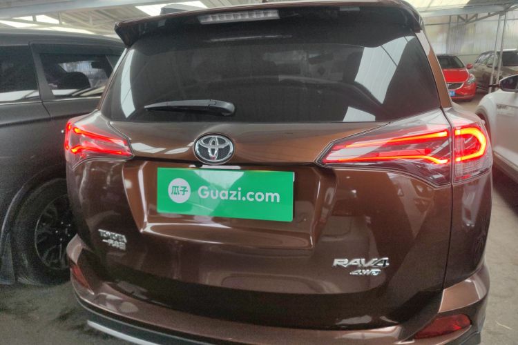 RAV4 2017 #6 RAV4 2017 car image #6