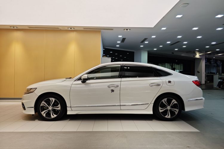 Honda Spirior 2017 immagine di auto #6