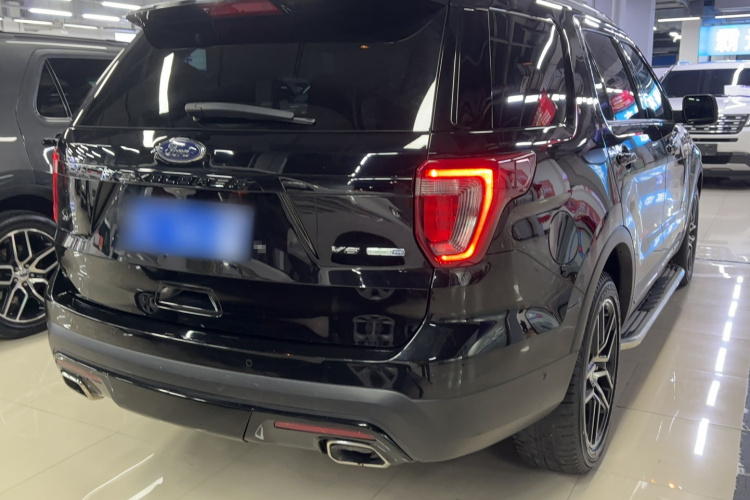 Ford Explorer (Imported) 2015 #6 Ford Explorer (Imported) 2015 car image #6