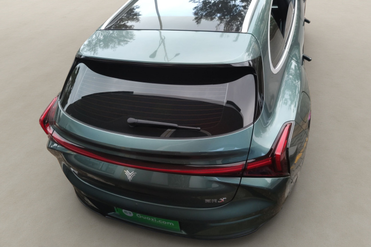 哪吒汽车 哪吒S猎装 2025 #6 哪吒汽车 哪吒S猎装 2025 汽车图片 #6