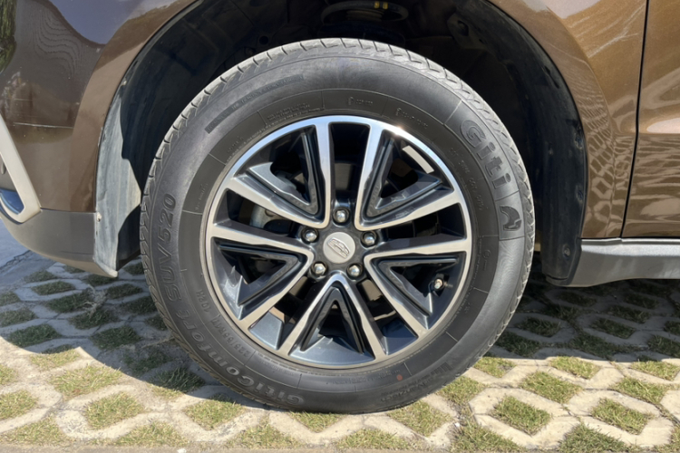 GEELY Vision X6 2019 car image #6