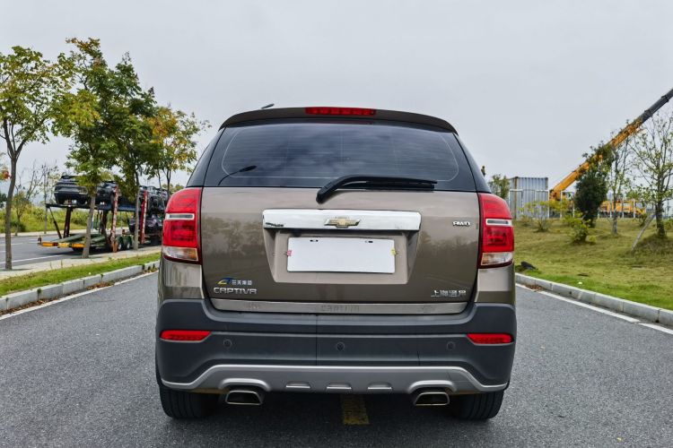 Chevrolet Captiva (Imported) 2015 car image #6