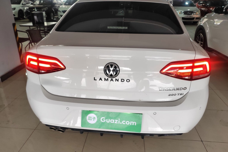 Volkswagen Lamando 2018 immagine di auto #6