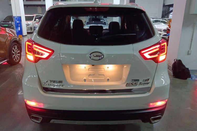 GAC Trumpchi GS5 Super 2016 car image #6