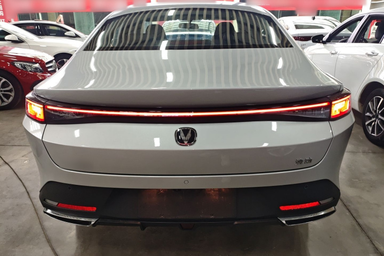 Changan EadoPHEV 2025 car image #6