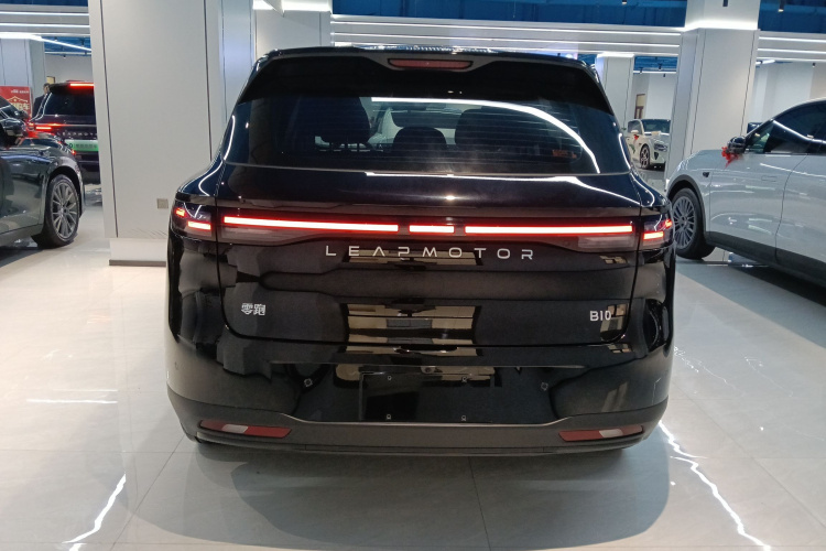 零跑汽车 零跑B10 2025 汽车图片 #6