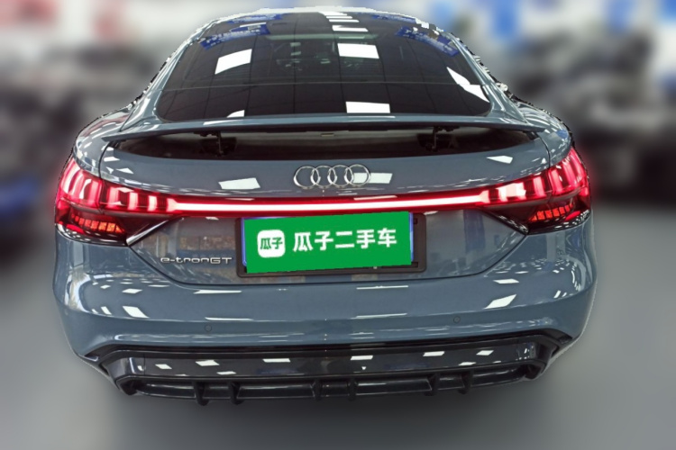 Audi e-tron GT 2024 #6 Audi e-tron GT 2024 صورة سيارة #6