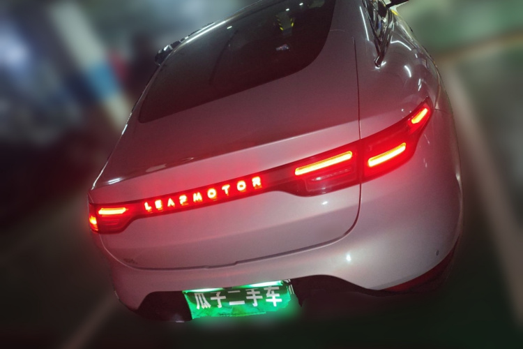 零跑汽车 零跑C01 2023 汽车图片 #6