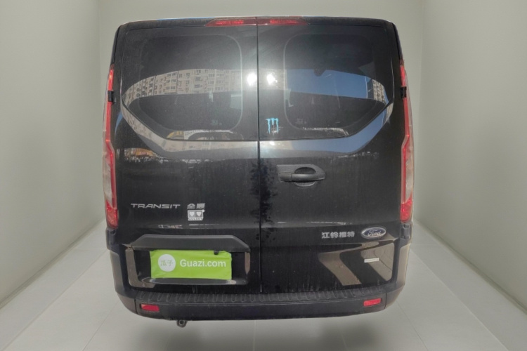 Ford Transit 2022 car image #6