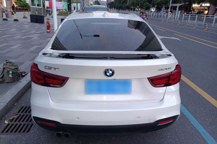 BMW 3 Series GT 2020 immagine di auto #6