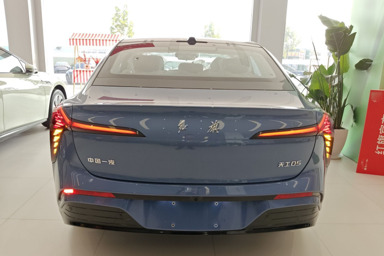 HongQi TianGong 05 2025 immagine di auto #6
