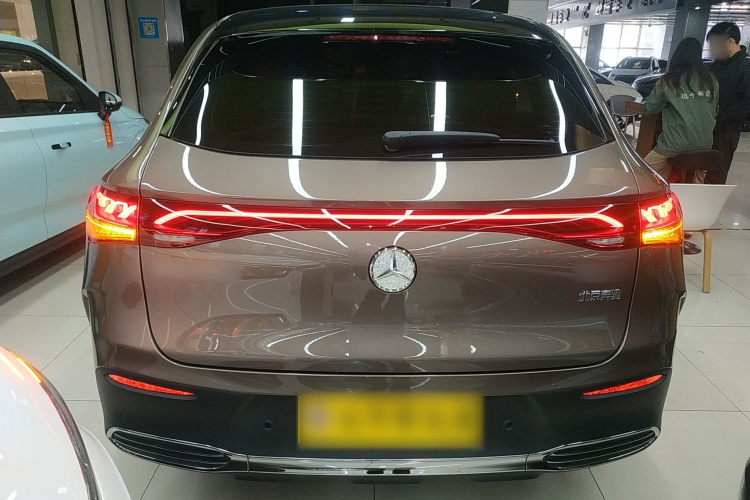 Mercedes-Benz EQE SUV 2023 #6 Mercedes-Benz EQE SUV 2023 car image #6