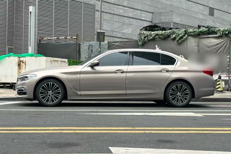 BMW M5 New Energy 2019 car image #6