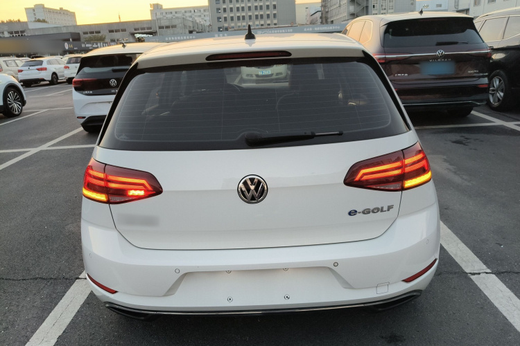 Volkswagen Golf Pure Electric 2020 #6 Volkswagen Golf Pure Electric 2020 car image #6