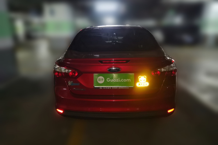 Ford Focus (Imported) 2015 #6 Ford Focus (Imported) 2015 car image #6