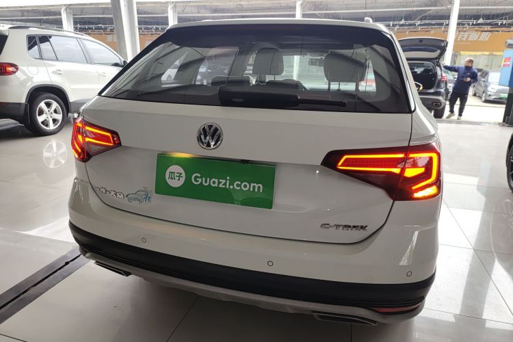 Volkswagen C-Trek 2018 immagine di auto #6