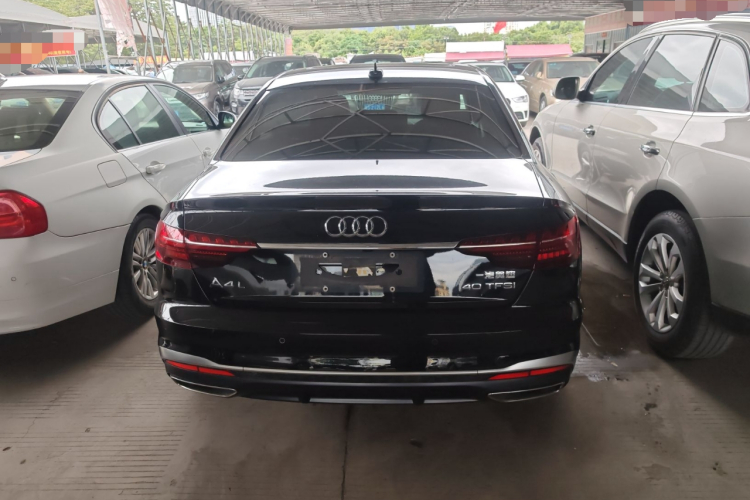 Audi A4 2021 immagine di auto #6