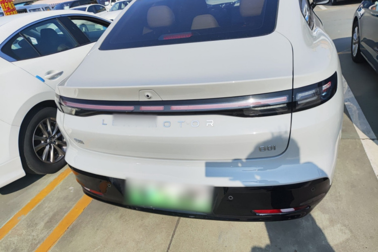 零跑汽车 零跑B01 2025 汽车图片 #6