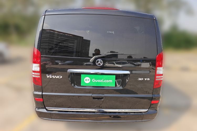 Mercedes-Benz Viano (Imported) 2015 car image #6