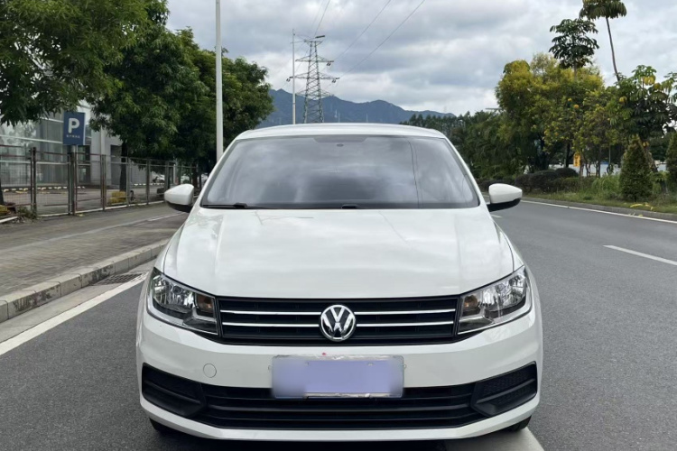 Volkswagen Santana 2019 car image #6