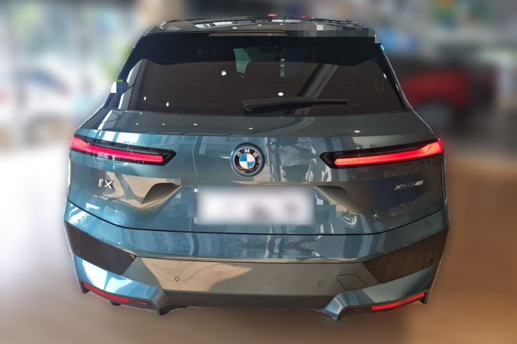 BMW i5 M60 2023 car image #6