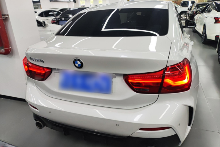 BMW 1 Series 2023 car image #6