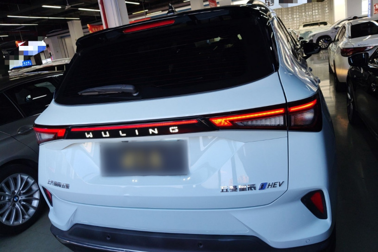 Wuling Asta 2022 #6 Wuling Asta 2022 صورة سيارة #6