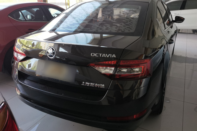 Skoda Octavia 2018 #6 Skoda Octavia 2018 car image #6