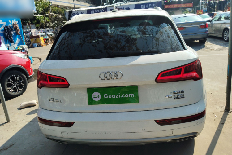 Audi Q5L 2019 #6 Audi Q5L 2019 car image #6