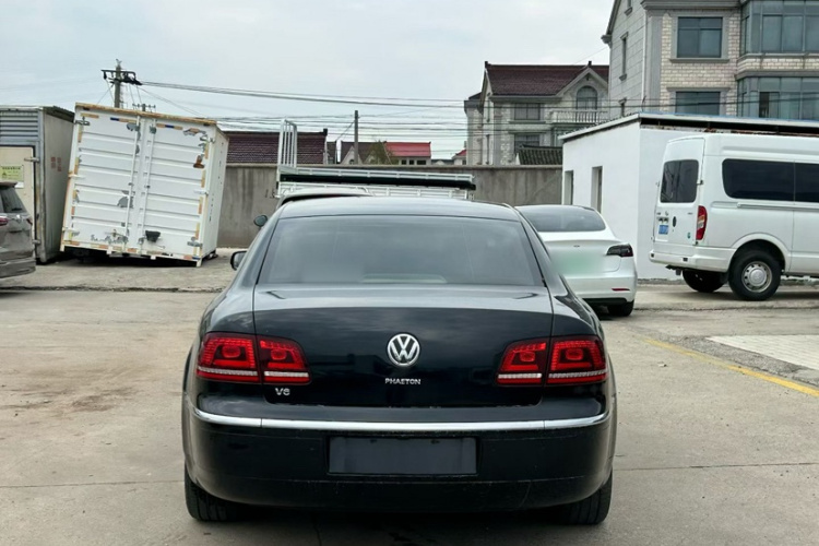 Volkswagen Pheaton 2016 immagine di auto #6