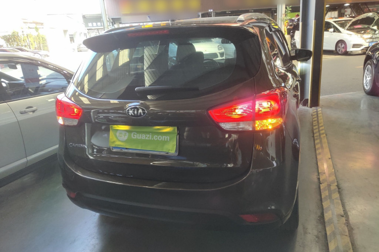 Kia Carens 2015 immagine di auto #6