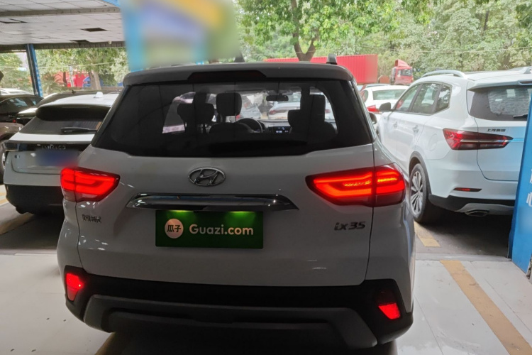 Hyundai ix35 2020 car image #6