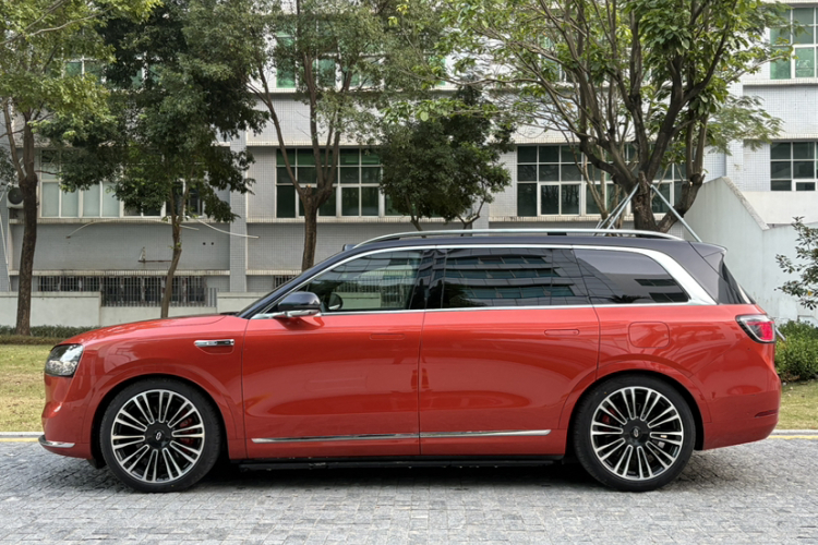 2024 car image #6