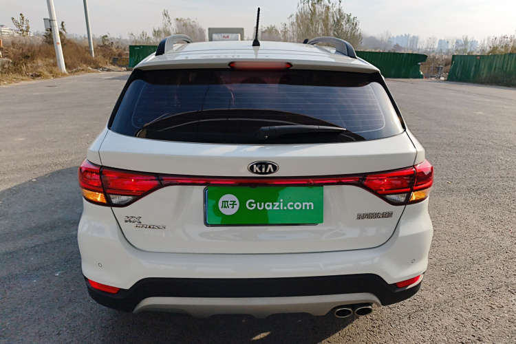 Kia Rio Cross 2017 car image #6