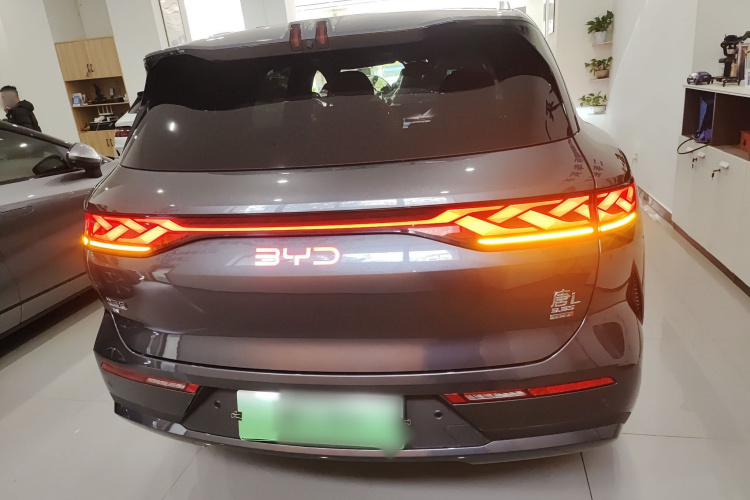 BYD Tang L 2025 صورة سيارة #6