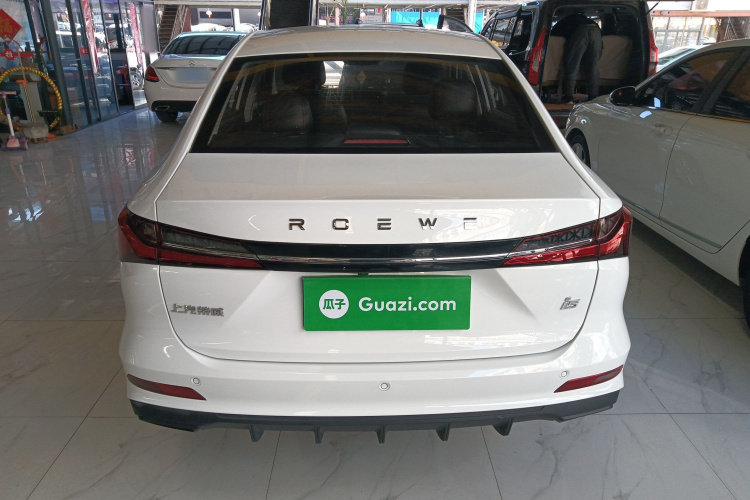 Roewe i5 2023 car image #6