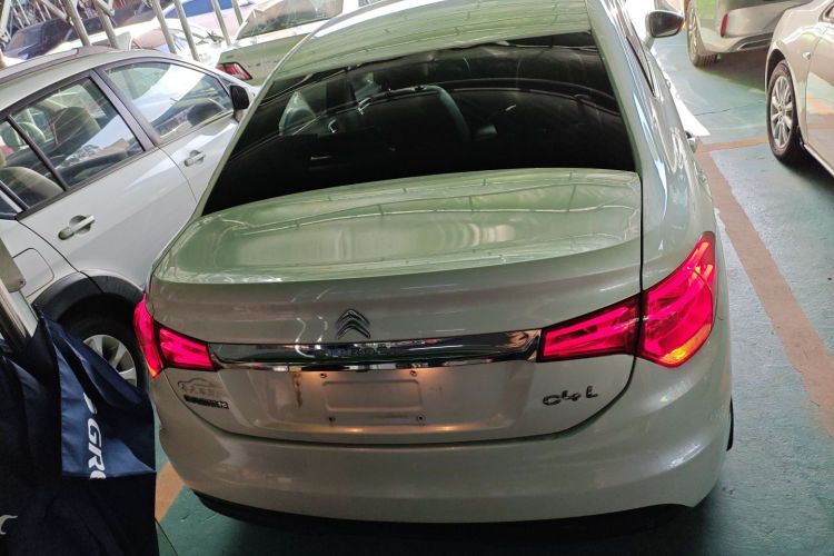 Citroen C4L 2016 image de voiture #6