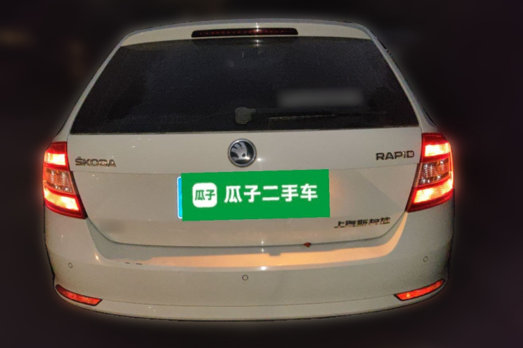 Skoda Rapid Spaceback 2018 immagine di auto #6