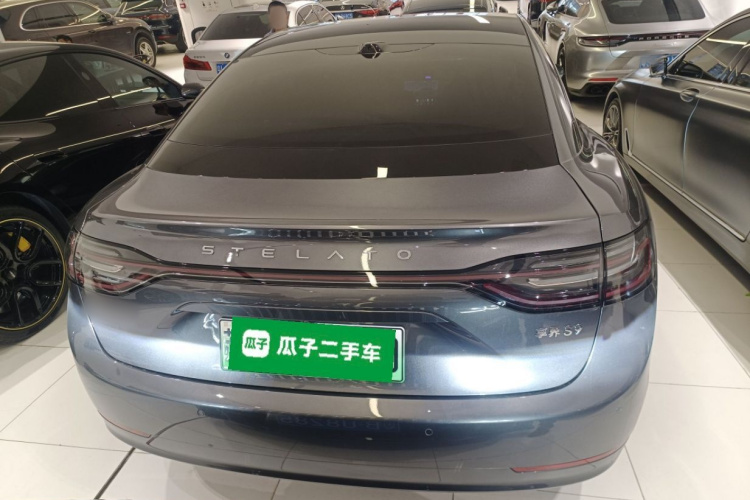 HongQi 2024 car image #6