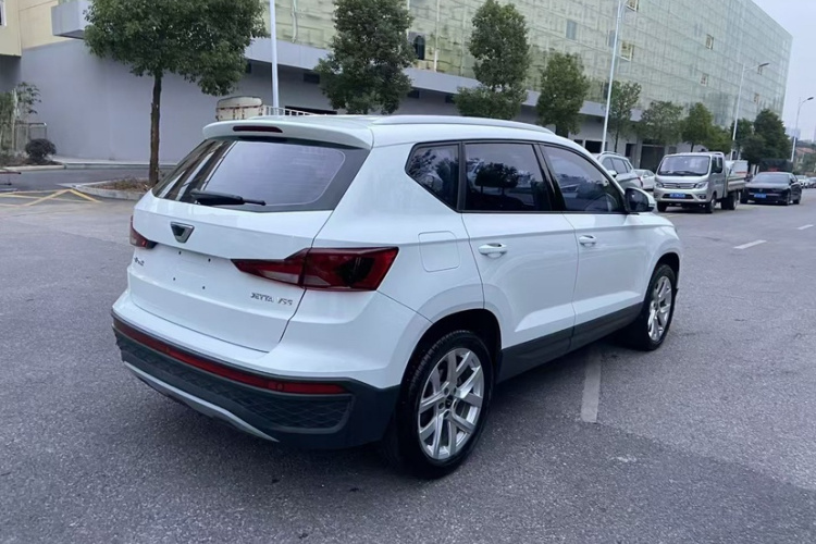 VS5 2023 car image #6