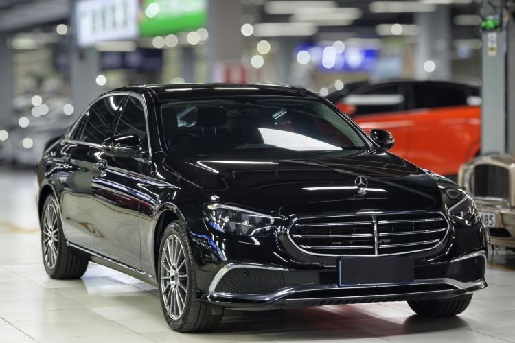 Mercedes-Benz E Class 2022 car image #6