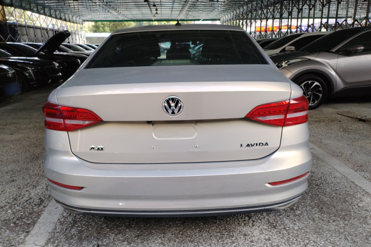 Volkswagen Lavida 2019 car image #6
