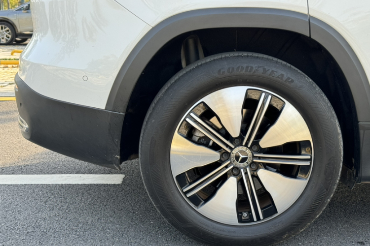 Mercedes-Benz EQB Class 2024 #6 Mercedes-Benz EQB Class 2024 car image #6