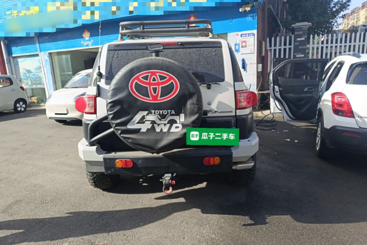 Toyota FJ Cruiser 2018 car image #6