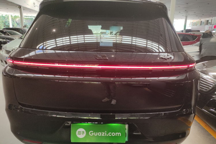 Li L8 2023 изображение автомобиля #6