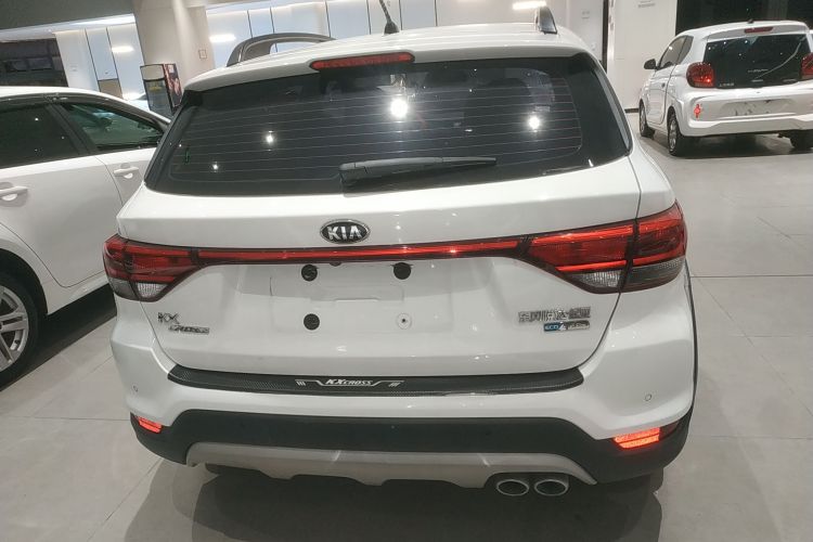 Kia Rio Cross 2019 car image #6