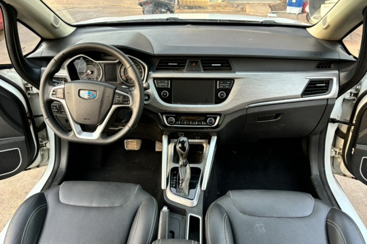 Vision X3 2018 image de voiture #6